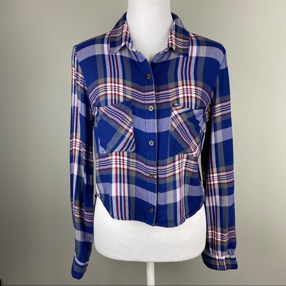 Charlotte Russe Tops - Charlotte Russe Plaid Long Sleeve Top